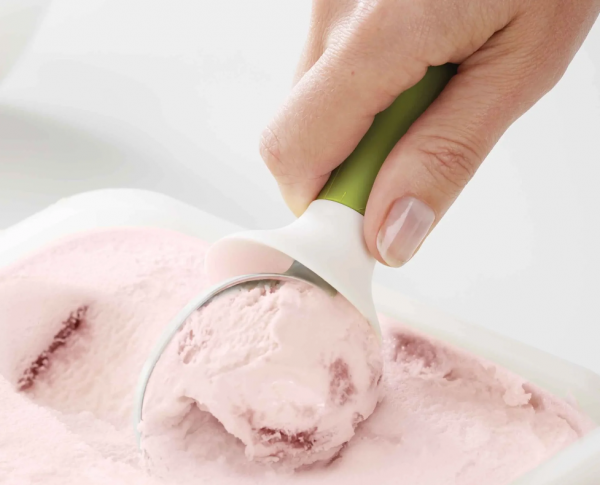 Cuillère à glace anti-goutte Dimple - JOSEPH JOSEPH – Image 2